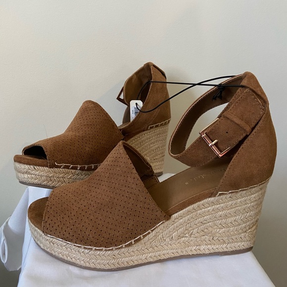 Altar'd State Shoes - BRAND NEW Altar’d state Marie Wedges